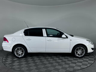 2010 Opel Astra H Рестайлинг, белый, 480000 рублей, вид 4