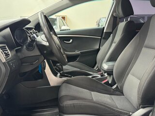 2015 Hyundai i30 II Рестайлинг, белый, 999000 рублей, вид 5