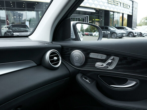 2017 Mercedes-Benz GLC 250 d I (X253), серебристый, 5145525 рублей - вид 19
