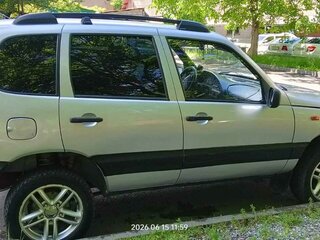 2006 Chevrolet Niva I, серебристый, 340000 рублей, вид 4