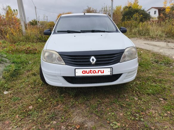 2015 Renault Logan I Рестайлинг, белый, 350000 рублей