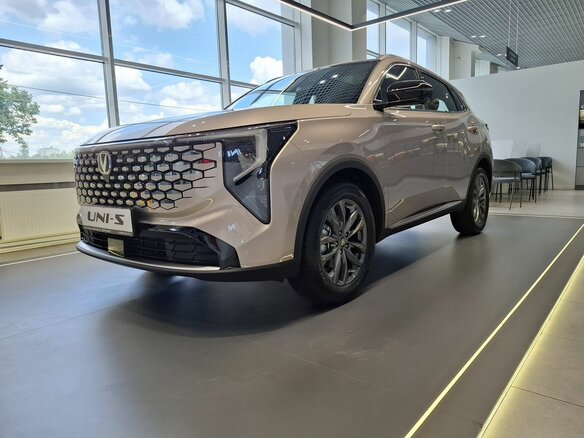 2026 Changan UNI-S I Рестайлинг, коричневый
