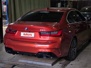 2020 BMW 3 серии 330i xDrive VII (G2x), красный, 3750000 рублей, вид 3