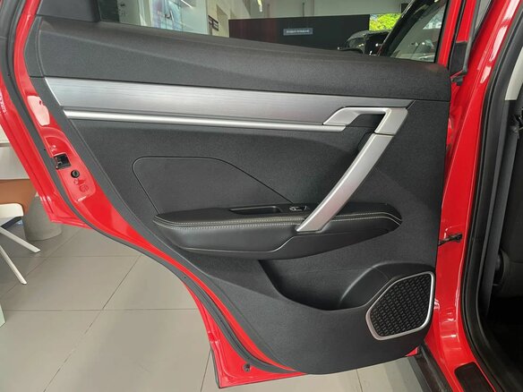 2020 Geely Coolray I, красный, 1540000 рублей - вид 12