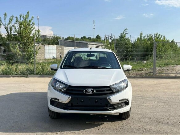 2026 Lada (ВАЗ) Granta I Рестайлинг, белый, 1068000 рублей - вид 1
