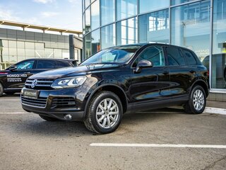 2012 Volkswagen Touareg II, чёрный, 1748000 рублей, вид 3