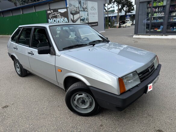 2004 Lada (ВАЗ) 21093i, серебристый, 500000 рублей - вид 24