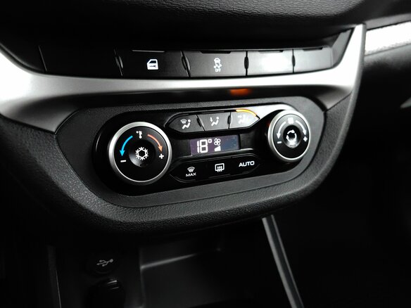 2018 Lada (ВАЗ) Vesta SW Cross I, красный, 1059000 рублей - вид 14