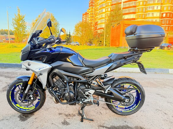 2019 Yamaha MT-09 Tracer (FJ-09), синий, 1350000 рублей