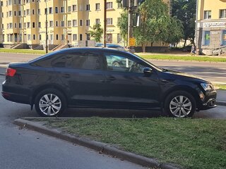 2013 Volkswagen Jetta VI, чёрный, 950000 рублей, вид 4