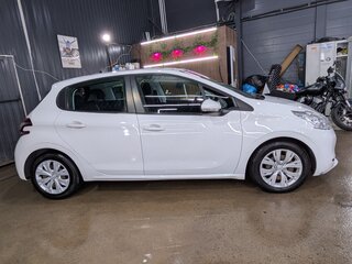2013 Peugeot 208 I, белый, 649000 рублей, вид 1