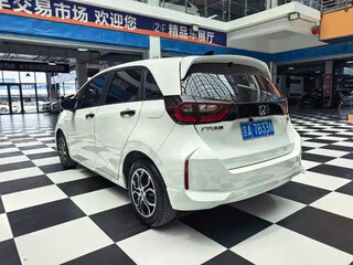 2023 Honda Fit IV Рестайлинг, белый, 958000 рублей, вид 5