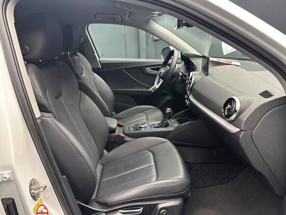 2023 Audi Q2 L 35 TFSI I Рестайлинг, белый, 2340000 рублей - вид 5