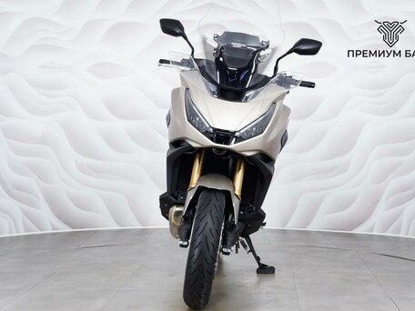 2026 Honda NT1100, золотистый, 2199000 рублей, вид 4