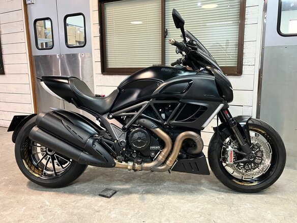2014 Ducati Diavel, чёрный, 970000 рублей