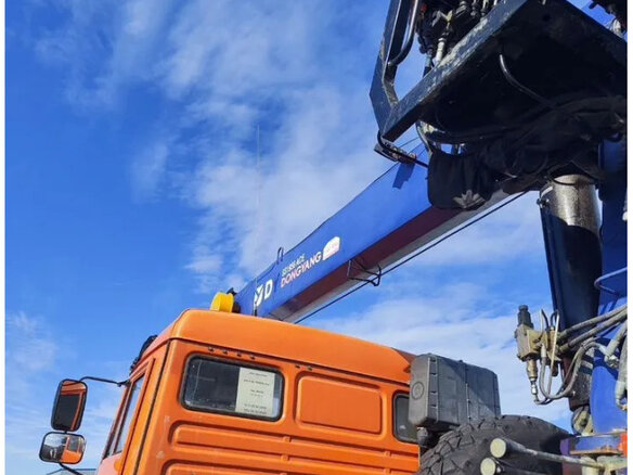 2019 КамАЗ 43118, оранжевый, 6000000 рублей - вид 2