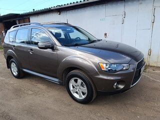 2011 Mitsubishi Outlander II Рестайлинг, коричневый, 1600000 рублей, вид 1