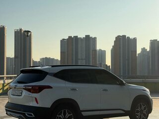 2020 Kia Seltos I, белый, 2400000 рублей, вид 4