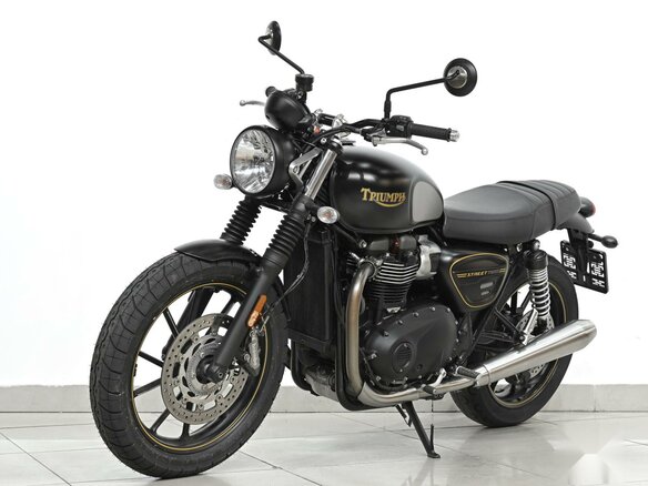 2021 Triumph Street Twin, чёрный, 799000 рублей - вид 5