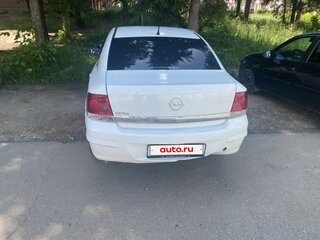2011 Opel Astra H Рестайлинг, белый, 357000 рублей, вид 2