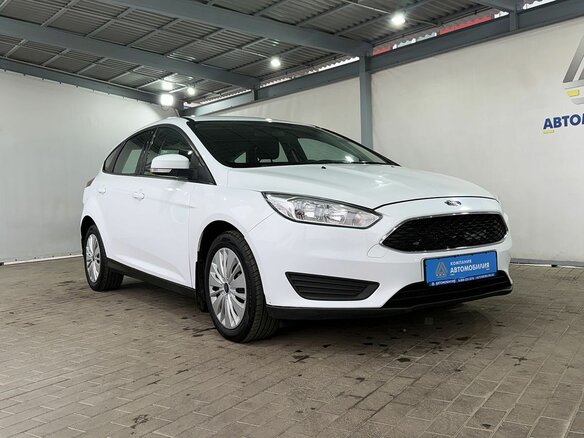 2016 Ford Focus III Рестайлинг, белый, 909000 рублей - вид 6