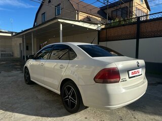 2012 Volkswagen Polo V, белый, 650000 рублей, вид 4