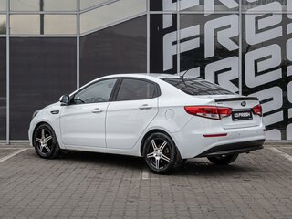 2016 Kia Rio III Рестайлинг, белый, 1220000 рублей, вид 2
