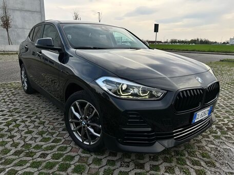 2022 BMW X2 sDrive18d I (F39), чёрный, 2824000 рублей, вид 1