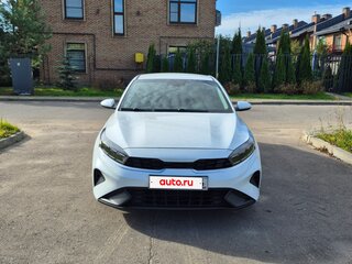 2022 Kia K3 II Рестайлинг, белый, 2390000 рублей, вид 2