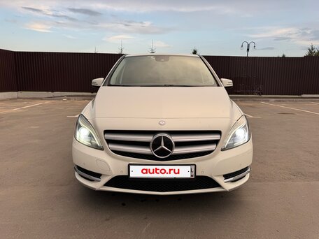2012 Mercedes-Benz B-Класс 200 II (W246), белый, 1290000 рублей, вид 3