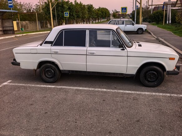 1997 Lada (ВАЗ) 2106 5-speed, белый, 90000 рублей - вид 7
