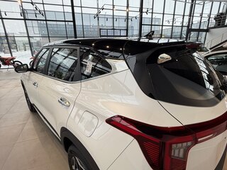 2026 Kia Seltos I Рестайлинг, белый, 2069000 рублей, вид 4