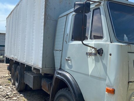 1989 КамАЗ 53228, серебристый, 380000 рублей, вид 3