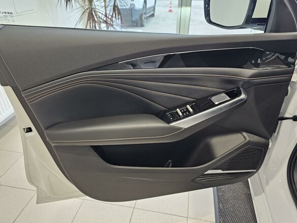 2026 Geely Preface I, белый - вид 17