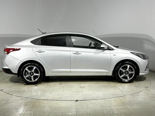 2020 Hyundai Solaris II, серый, 1415000 рублей, вид 5
