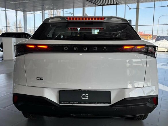 2026 Omoda C5 II, белый, 2399000 рублей - вид 2