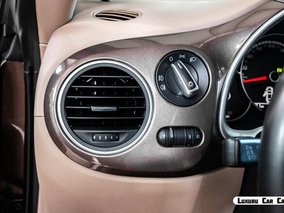 2014 Volkswagen Beetle II (A5), коричневый, 1450000 рублей - вид 11