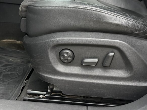 2012 Audi Q3 I (8U), белый - вид 18