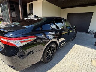 2019 Toyota Camry US Market VIII (XV70), чёрный, 2100000 рублей, вид 4