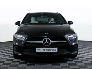 2019 Mercedes-Benz A-Класс 200 IV (W177), чёрный, 1826000 рублей, вид 2