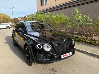 2017 Bentley Bentayga I, чёрный, 8400000 рублей, вид 2