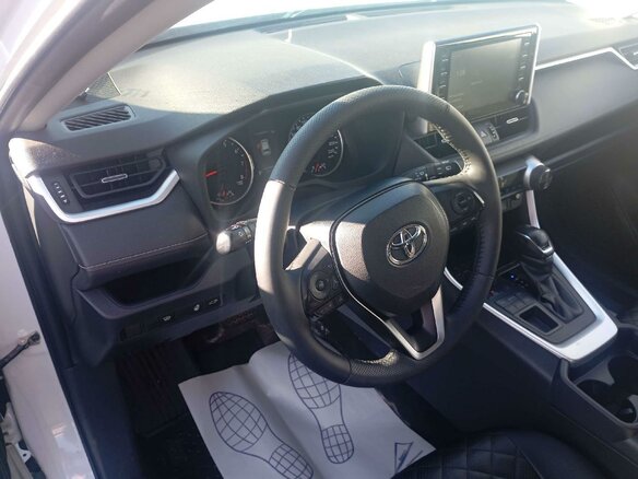 2019 Toyota RAV4 V (XA50), белый, 2858000 рублей - вид 5