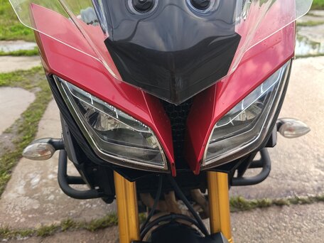2015 Yamaha MT-09 Tracer (FJ-09), красный, 700000 рублей, вид 3
