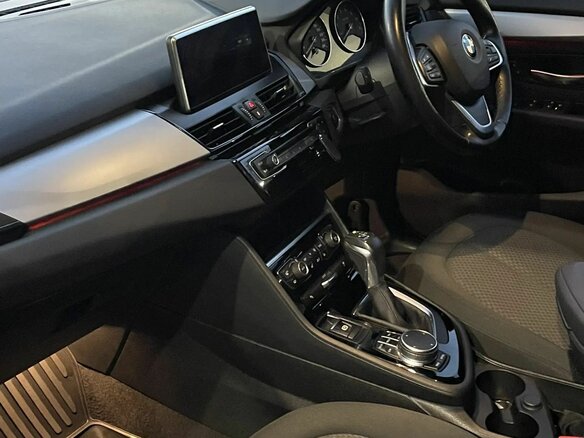 2017 BMW 2 серии Gran Tourer Gran Tourer 218i F46, красный, 1495000 рублей - вид 7