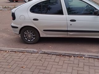 1997 Renault Megane I, белый, 140000 рублей, вид 3