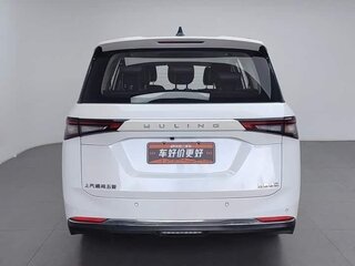 2022 Wuling Jiachen, белый, 1000000 рублей, вид 4