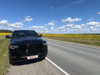 2023 Ram 1500 Crew Cab V, чёрный, 7800000 рублей, вид 1