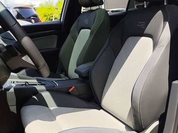 2025 Volkswagen Golf VIII Рестайлинг, белый, 2360000 рублей - вид 7
