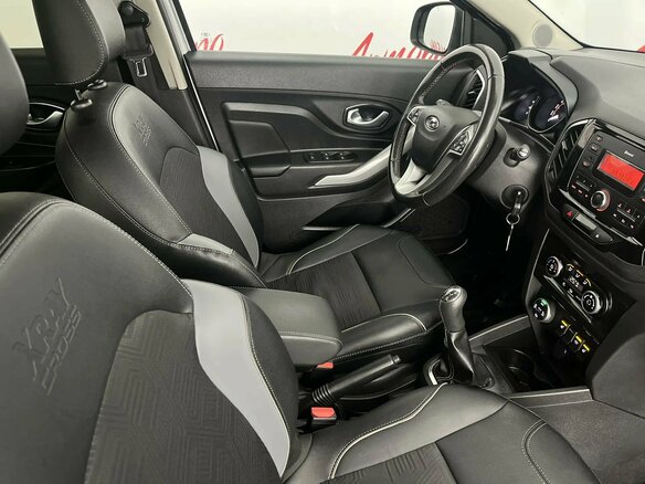 2019 Lada (ВАЗ) XRAY Cross I, серебристый, 920000 рублей - вид 11