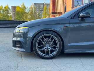 2018 Audi A3 III (8V) Рестайлинг, серый, 1650000 рублей, вид 4